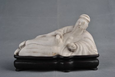 中华民国玉石雕李白卧像（带座）