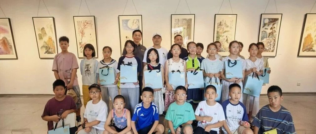 童心绘诗意：范仲老师创意艺术课走进江油市李白纪念馆